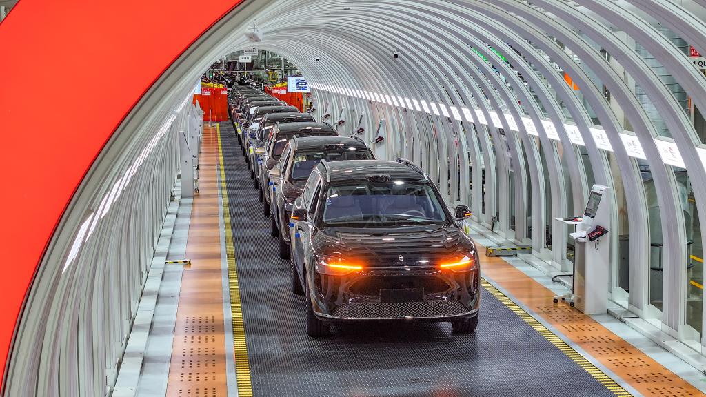 聆聽2025 聽，創新的激流——智能無人飛行器的交響