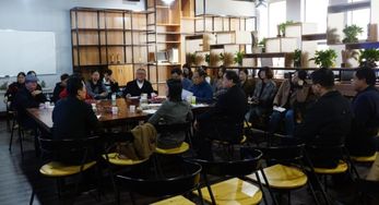 文化創(chuàng)意設(shè)計與藝術(shù)設(shè)計教育實踐座談會及第二屆山東省大學(xué)生文化創(chuàng)意設(shè)計大賽暨齊魯大學(xué)生創(chuàng)新創(chuàng)業(yè)行動評選活動在山東工藝美術(shù)學(xué)院實踐教學(xué)中心成功舉辦 山東工藝美術(shù)學(xué)院